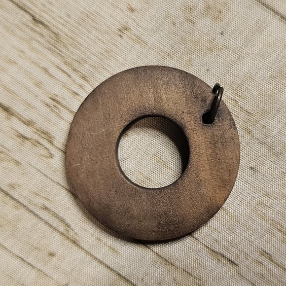 💲FREE💲[Pendant Only] Necklace Pendant Wooden Cut Out ☆ Metal Hoop - Picture 1 of 4